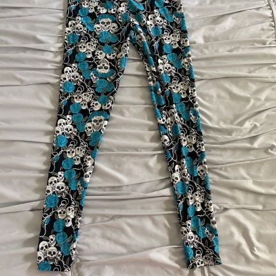 EEVEE LuLaRoe Style Skull Print Leggings in One Size